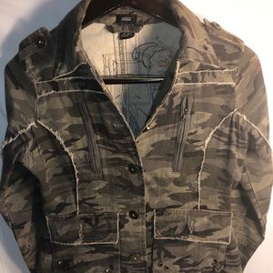 Aziz Camouflage Jean Embroidered Jacket. Sz: Small